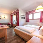 Guest house Bruggerhof 3*
