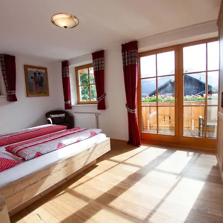 Bruggerhof 3*